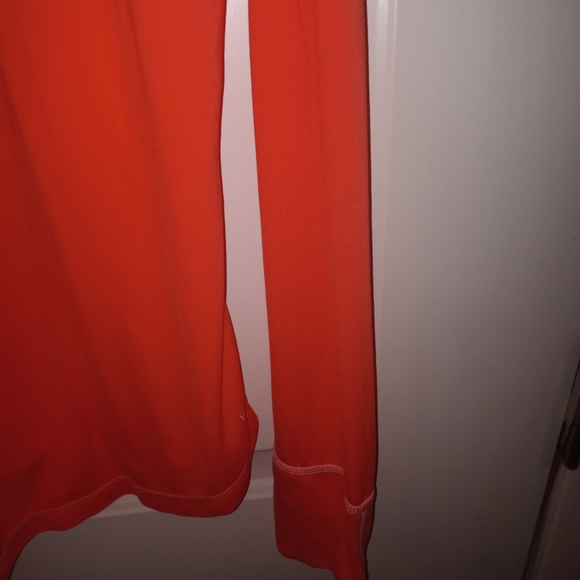 Mountain HardWear Women's Orange Long Sleeve Shirt  Medium 1/2 Zip , Like New 🧡 - Picture 11 of 13